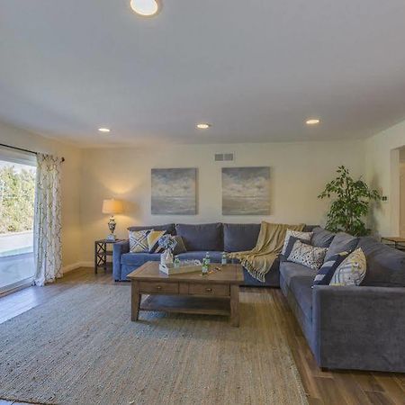 Oshkosh Luxurious Escape Apartment Anaheim Luaran gambar