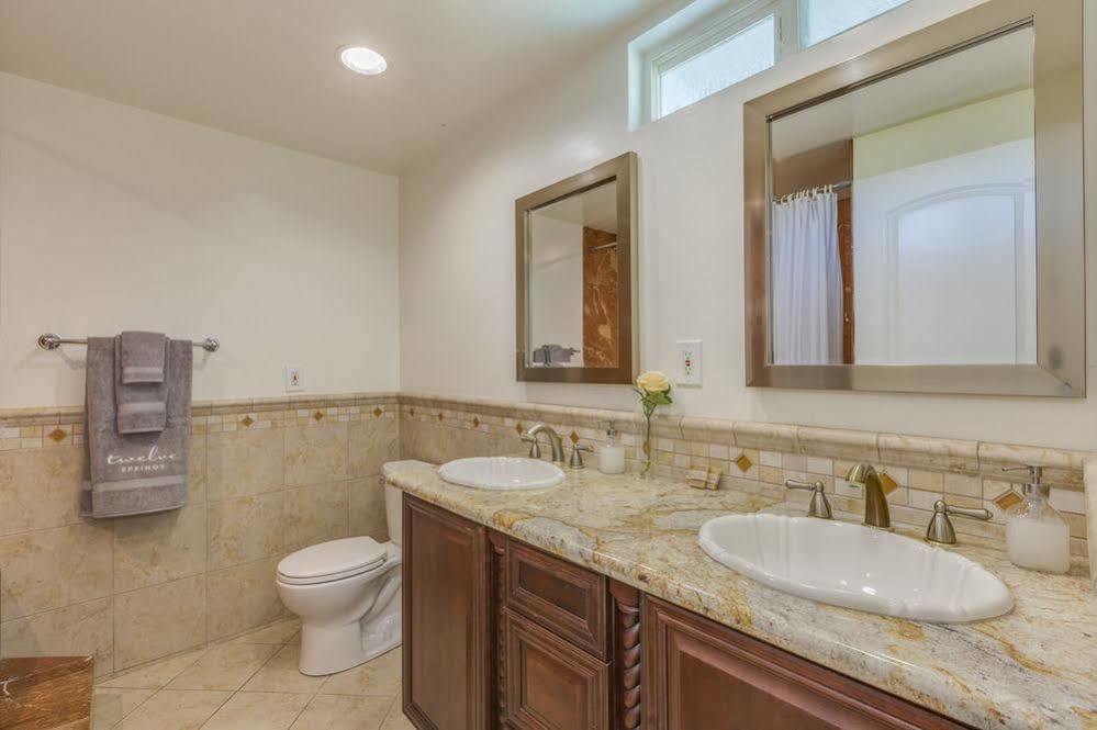 Oshkosh Luxurious Escape Apartment Anaheim Luaran gambar
